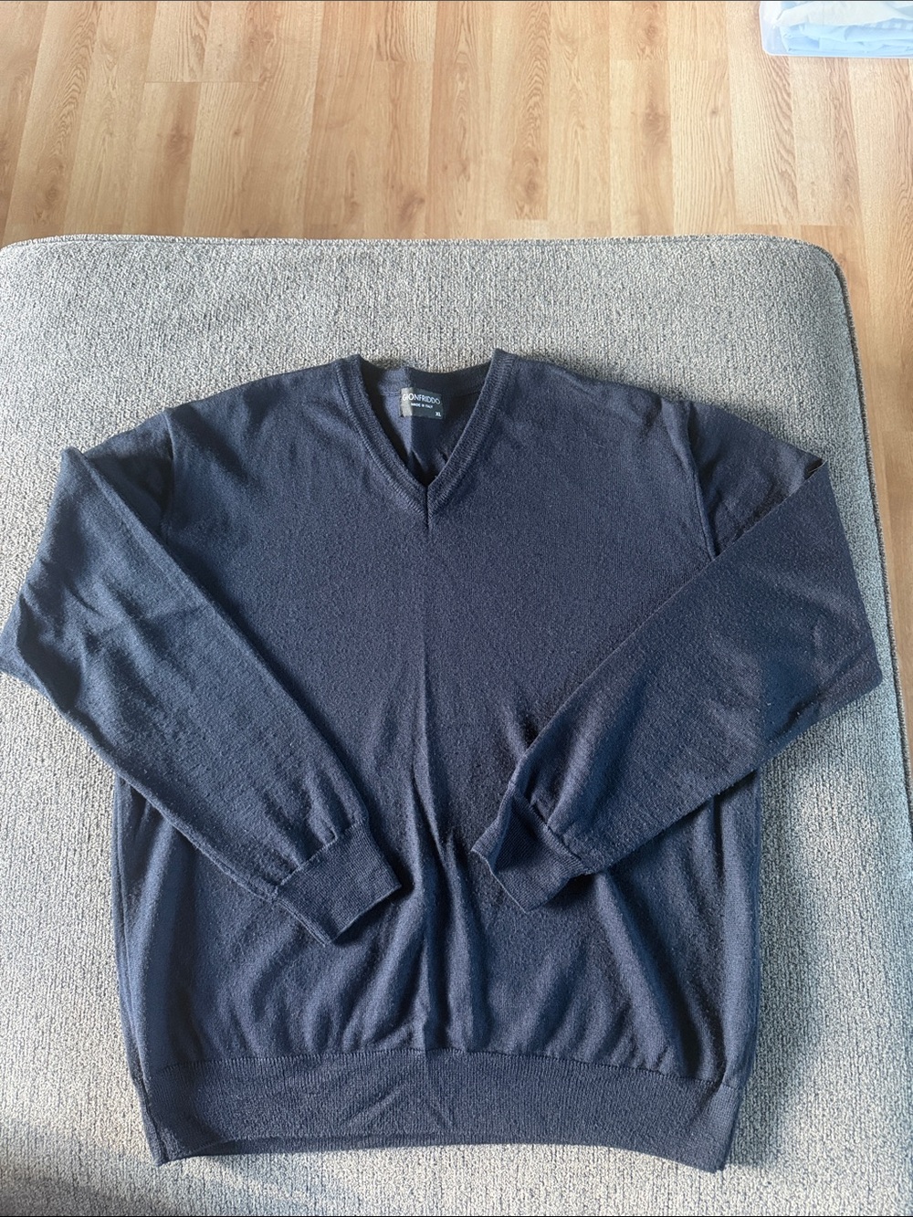 Vintage Italian Wool Blend Men's V-Neck Sweater - Navy - Grandpacore